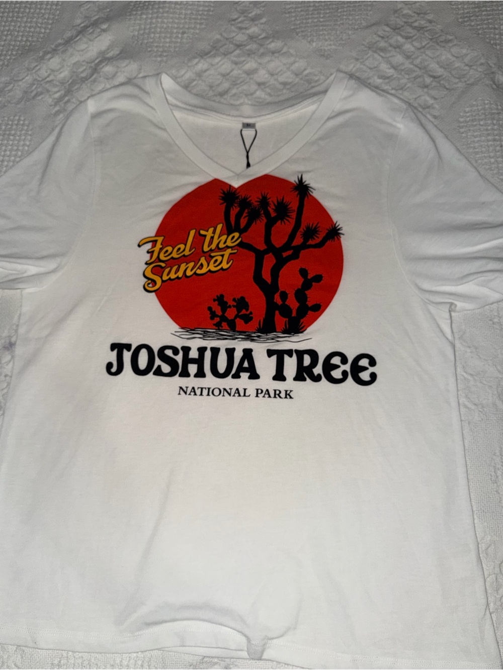 Joshua Tree National Park 'Feel the Sunset' Graphic Tee - White & Red